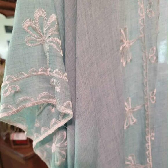 NATURAL LIFE Embroidered Kimono NWOT! - Picture 2 of 3